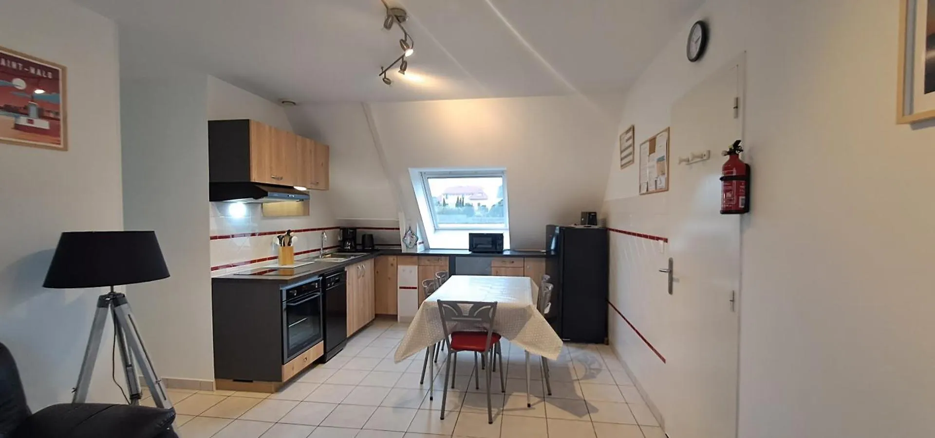 Location, 10 Mn Des Plages. Saint-Coulomb Francie